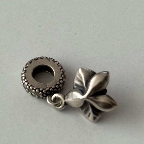 Pandora Bracelet with 3 charms small Pandora Moments Snake Chain Bracelet - Picture 7 of 7